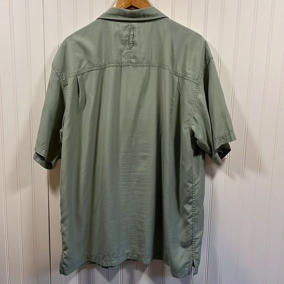 The North Face Men's Casual Button Down Shirt - Light Green - Picture 4 of 4